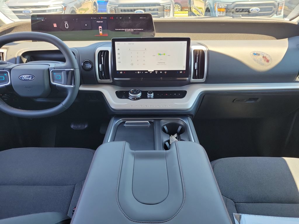 Certified 2025 Ford Expedition Max Active AWD/4WD image 11