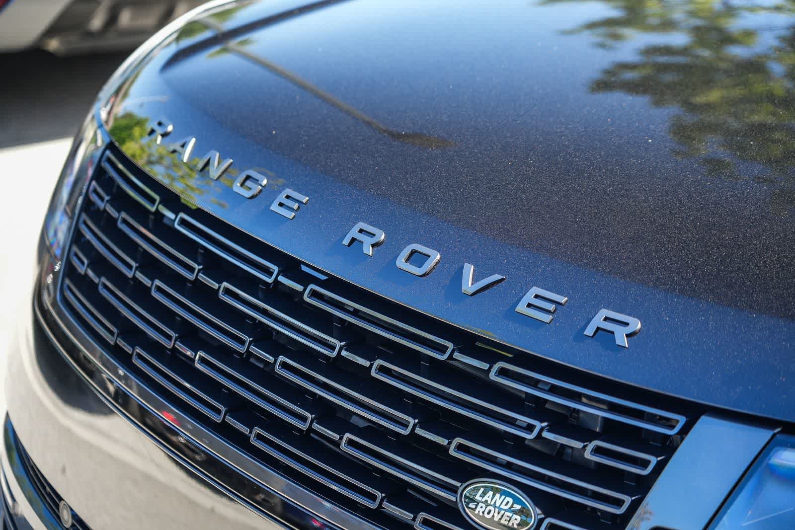 New 2026 Land Rover Range Rover Long Wheelbase SE AWD/4WD image 11