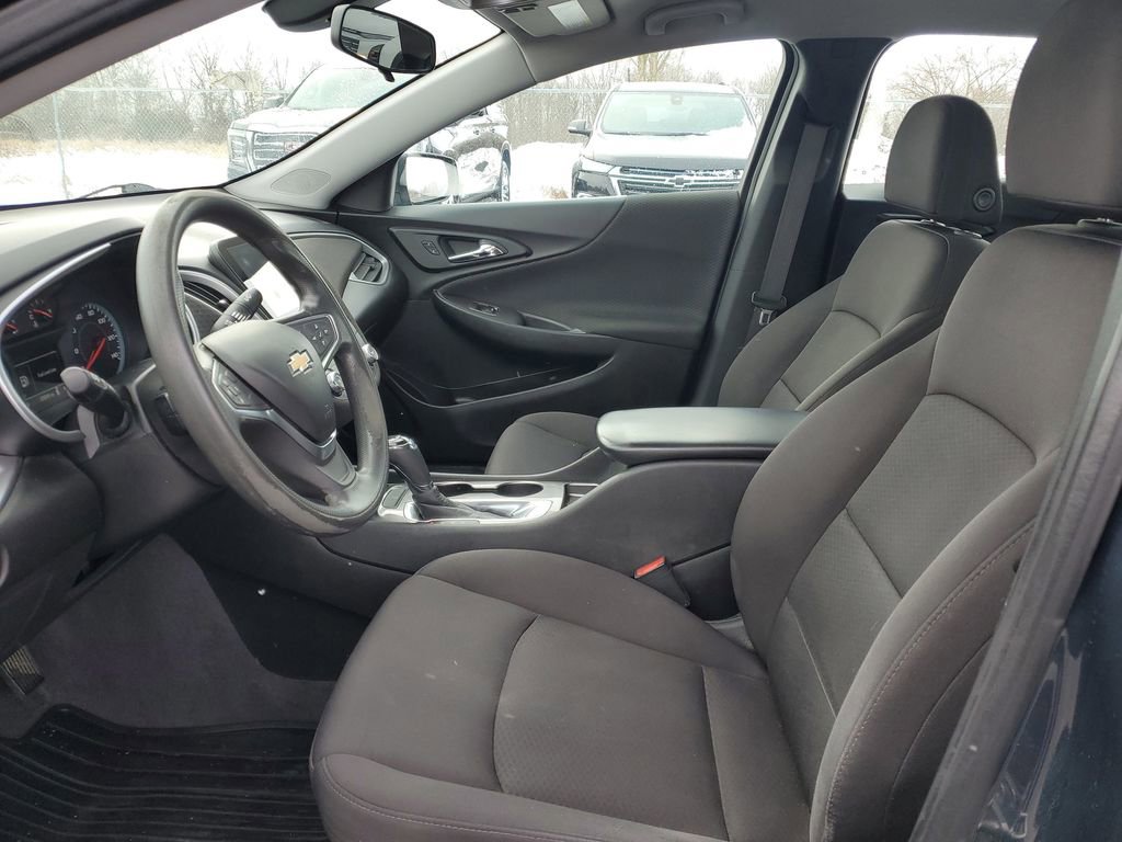 Used 2019 Chevrolet Malibu LS w/ LPO, Convenience Package 1 image 5