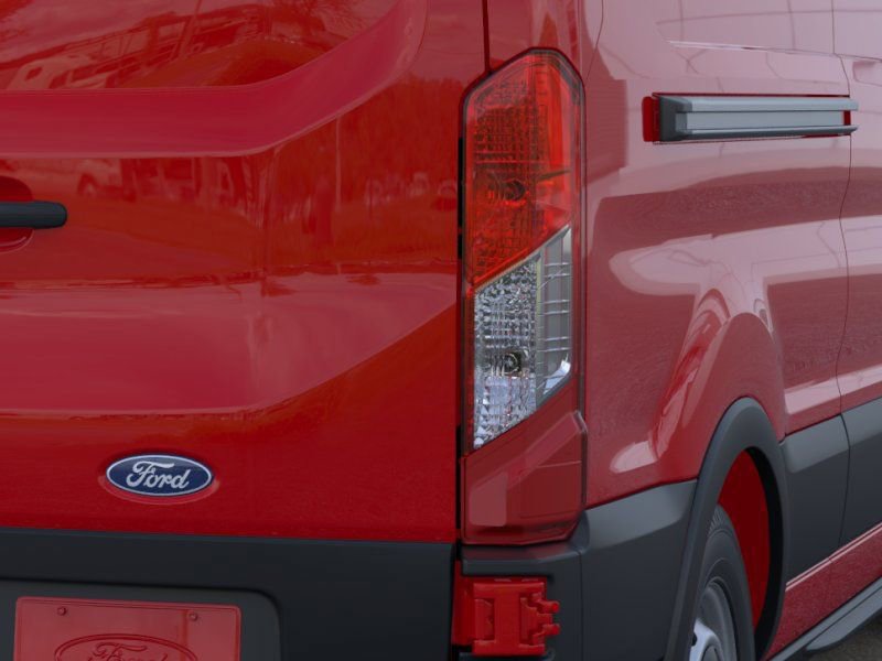New 2026 Ford Transit 250 Low Roof RWD image 21