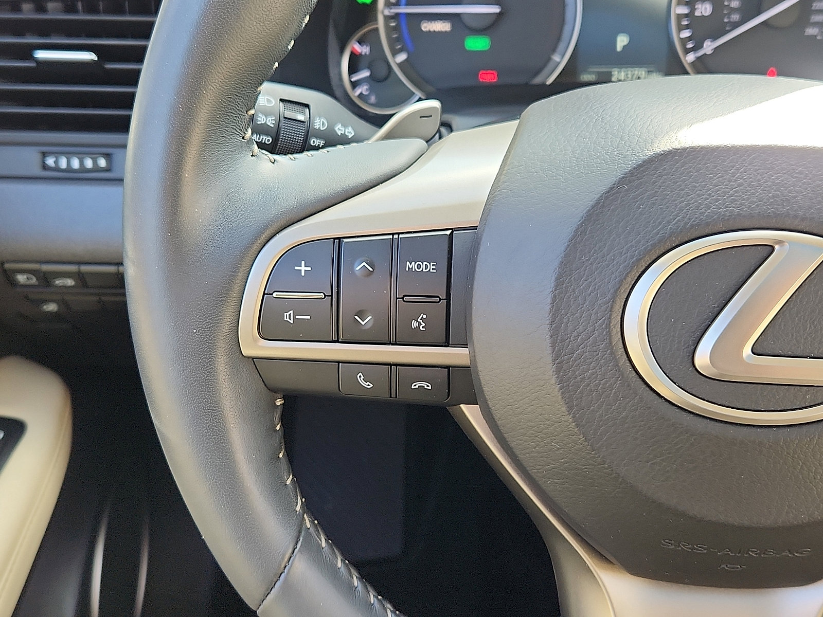 Certified 2022 Lexus RX 450h AWD w/ Premium Package image 23