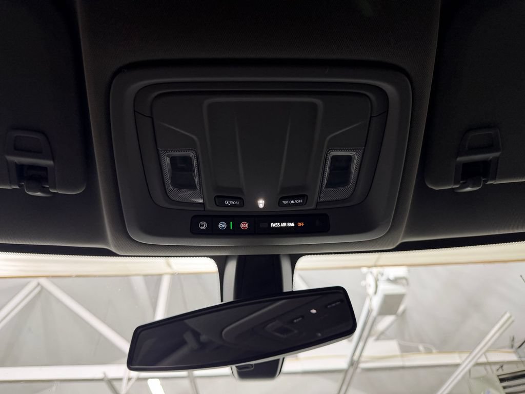 Used 2022 Chevrolet Silverado 1500 LT RWD image 29