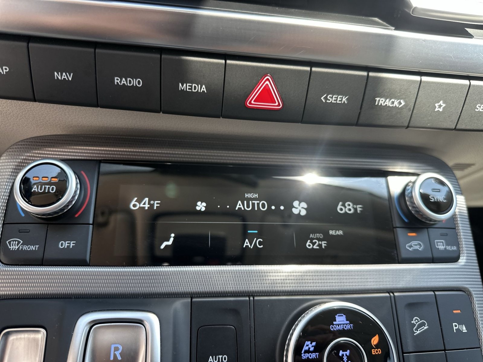Used 2024 Hyundai Palisade Calligraphy AWD/4WD image 29