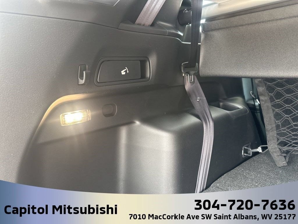 New 2025 Mitsubishi Outlander SE AWD/4WD image 14