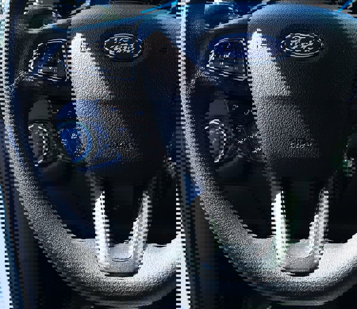 Used 2018 Ford Escape SE image 52