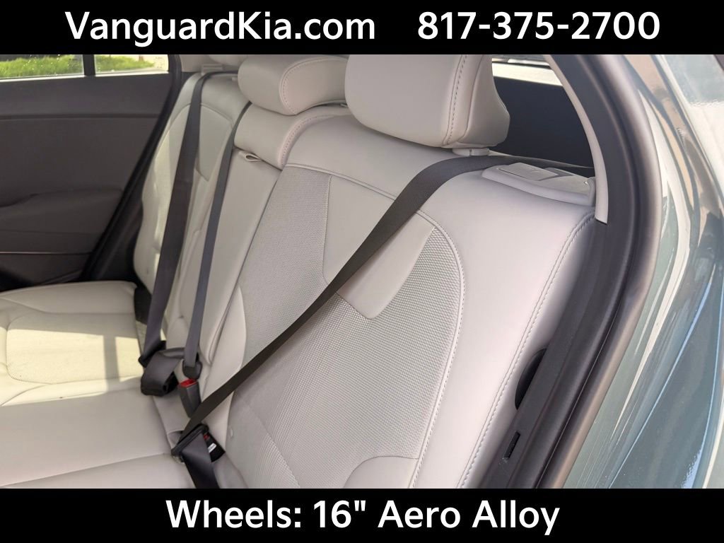 Certified 2024 Kia Niro EX image 25