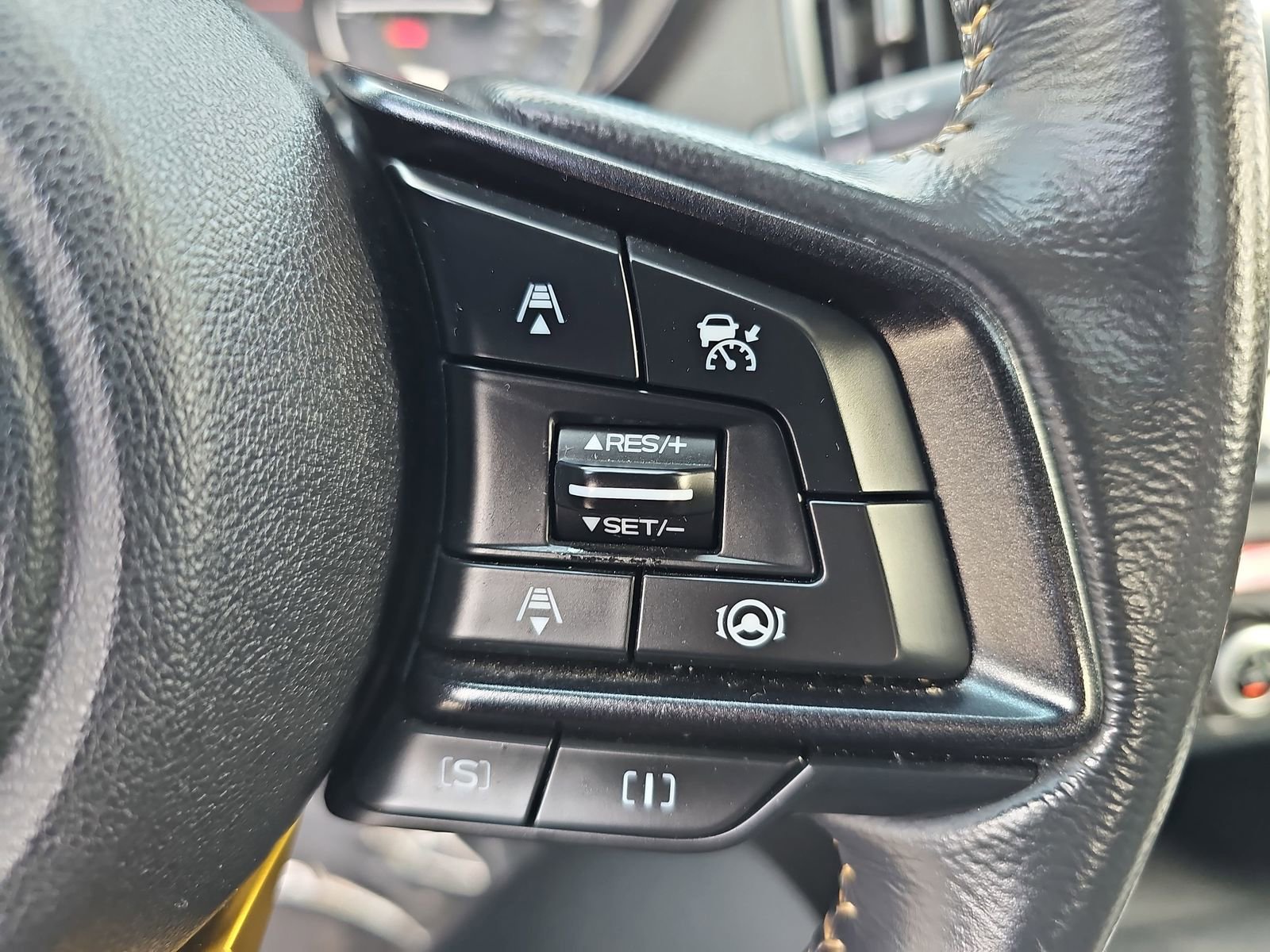 Used 2022 Subaru Crosstrek 2.5i Sport w/ Moonroof Package image 17