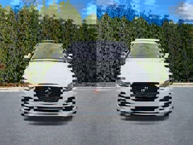 Used 2020 Jaguar XE S image 2