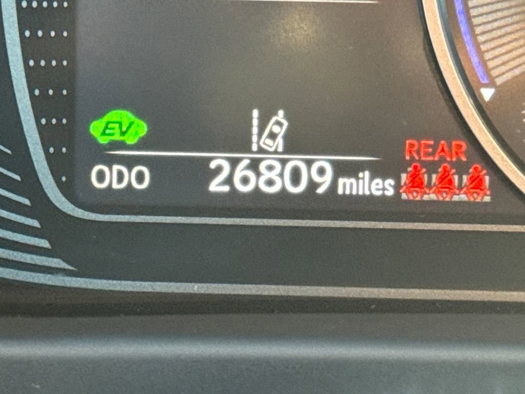 Used 2023 Lexus UX 250h AWD image 17