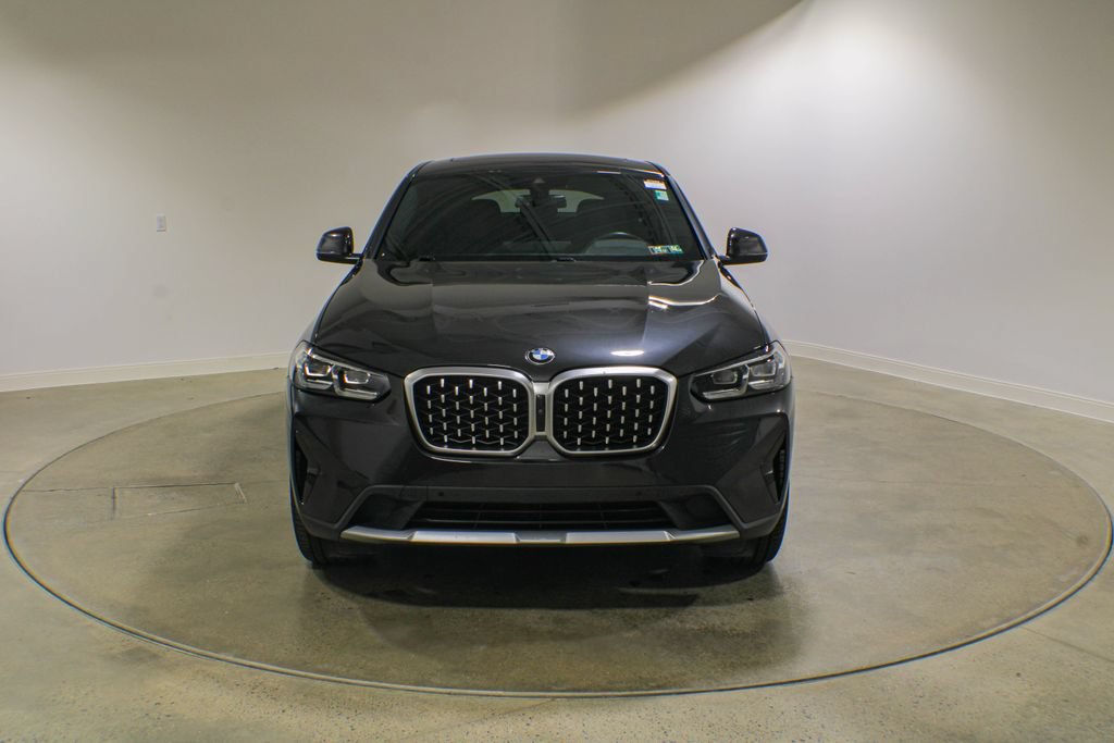Used 2023 BMW X4 xDrive30i w/ Premium Package AWD/4WD image 2