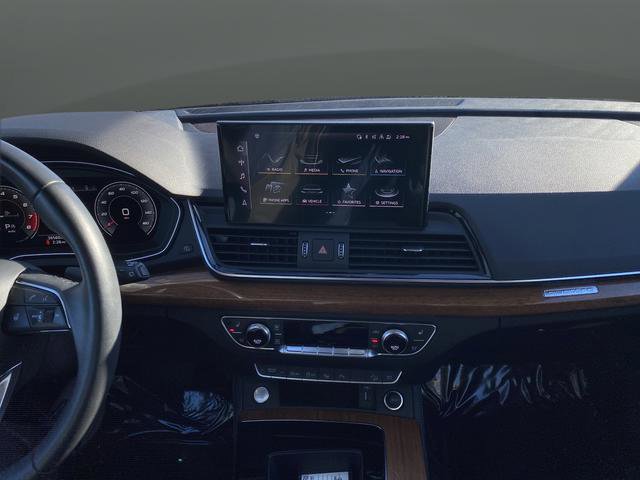 Used 2021 Audi Q5 Prestige image 9