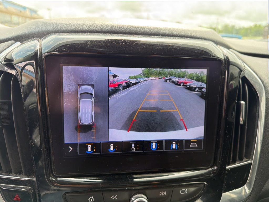 Used 2020 Chevrolet Traverse LT w/ LT Premium Package FWD image 20
