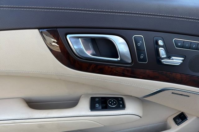 Used 2015 Mercedes-Benz SL 63 AMG image 11