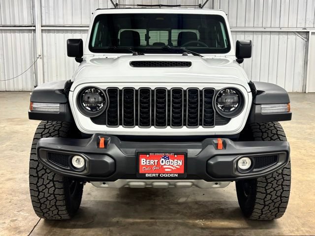 Used 2026 Jeep Gladiator Mojave AWD/4WD image 2