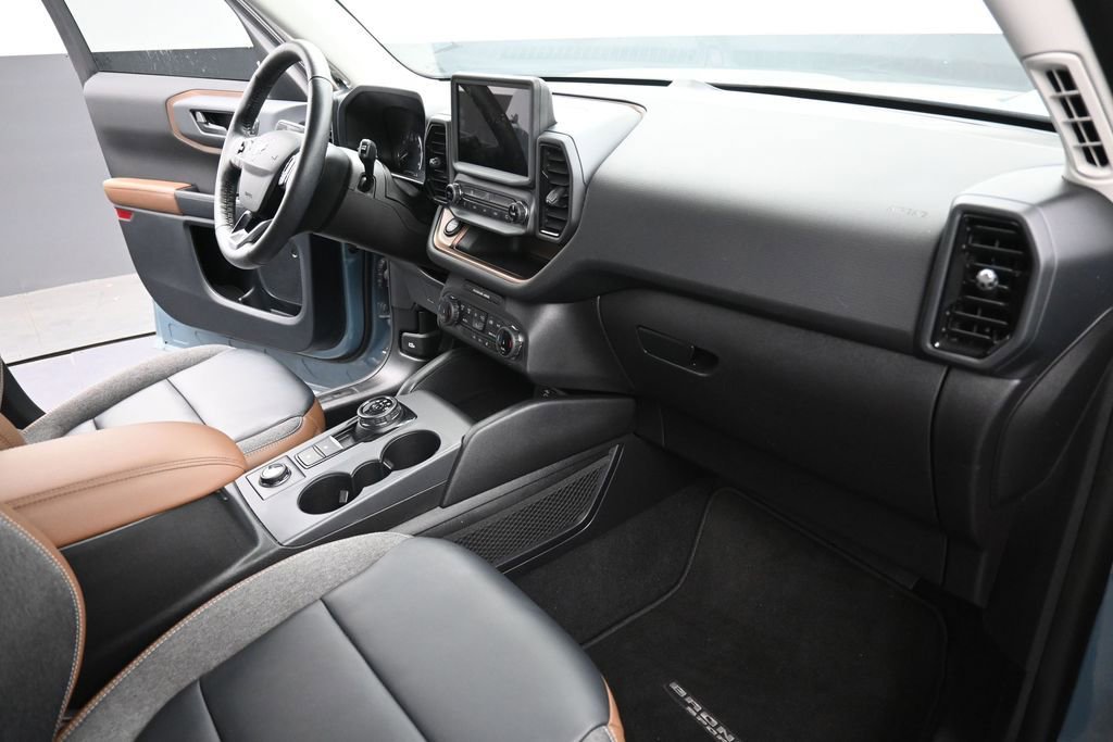 Used 2023 Ford Bronco Sport Outer Banks AWD/4WD image 16