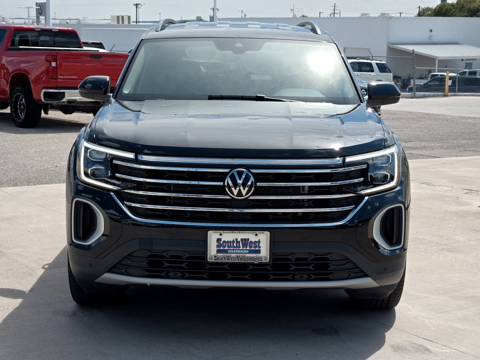Used 2024 Volkswagen Atlas SE FWD image 6