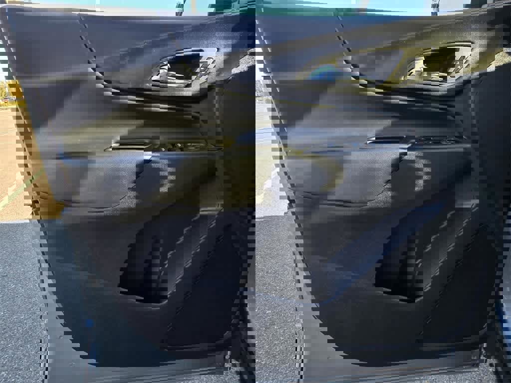 Used 2023 Chevrolet Equinox LT image 13