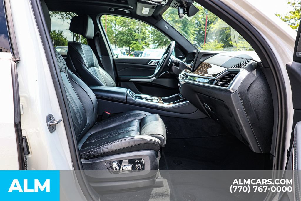 Used 2025 BMW X5 xDrive50e AWD/4WD image 20