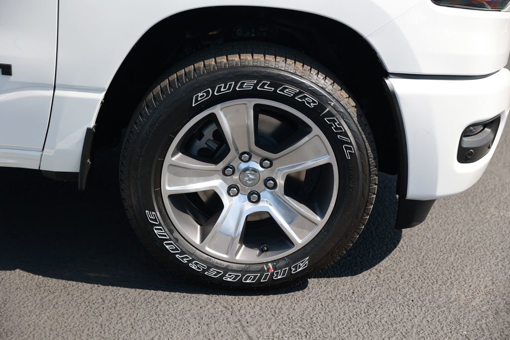 New 2026 RAM 1500 Express image 8