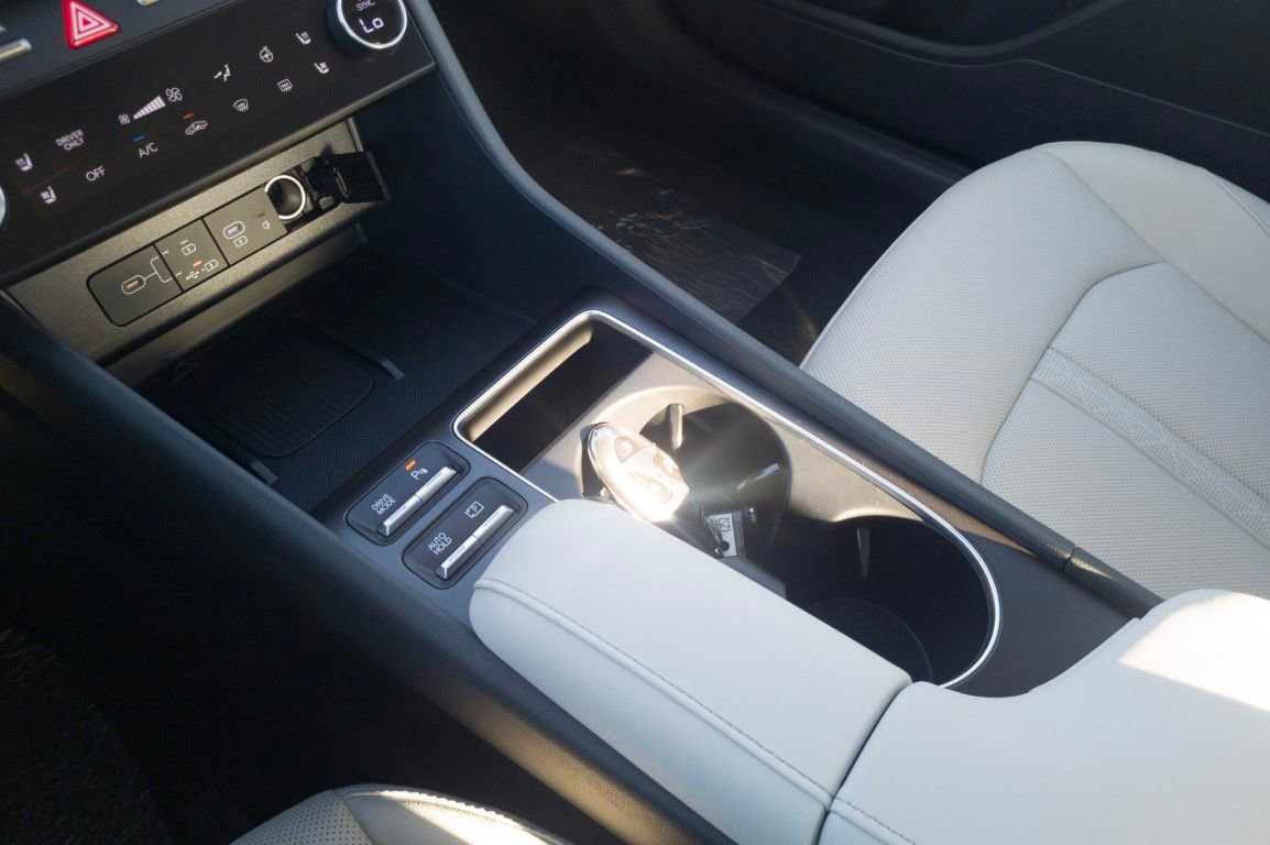 New 2026 Hyundai Sonata Limited FWD image 22