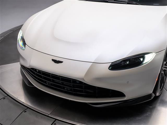 Used 2021 Aston Martin V8 Vantage Coupe RWD image 15