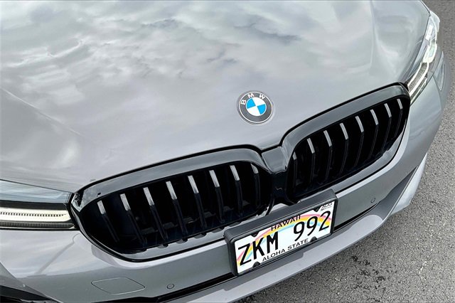 Used 2022 BMW M550i xDrive w/ Shadowloine Package image 30