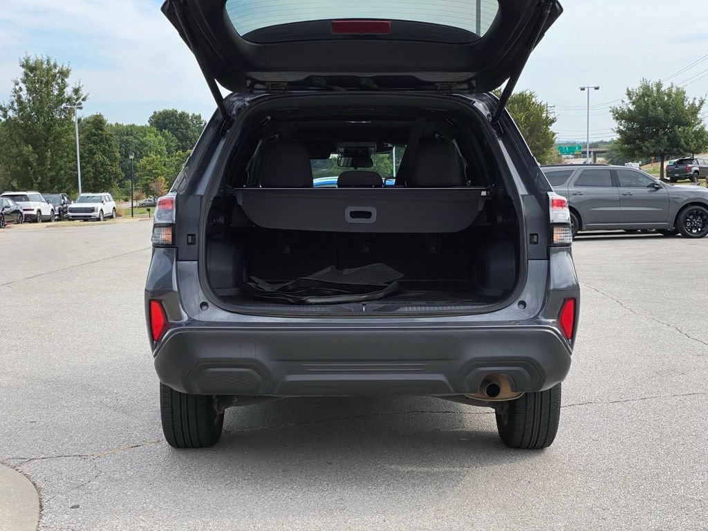 Used 2025 Subaru Forester Premium AWD/4WD image 7