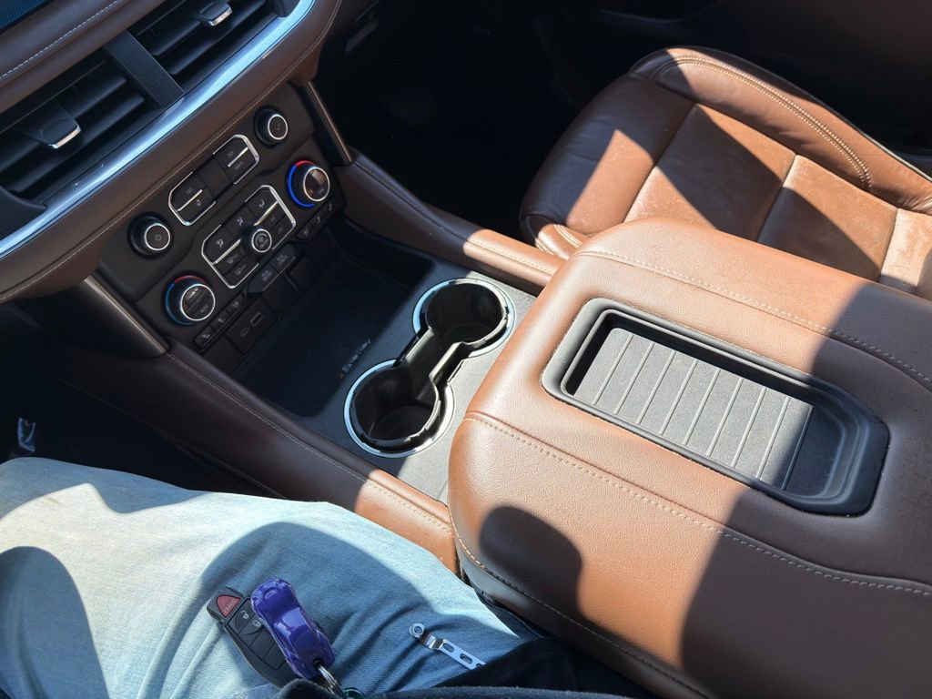 Used 2022 Chevrolet Suburban High Country w/ LPO, Illumination Package image 38