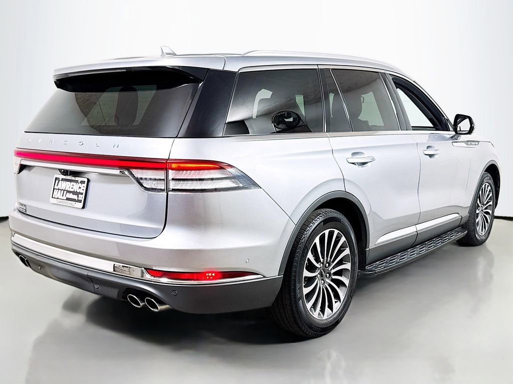 Used 2020 Lincoln Aviator Reserve w/ Equipment Group 201A image 4