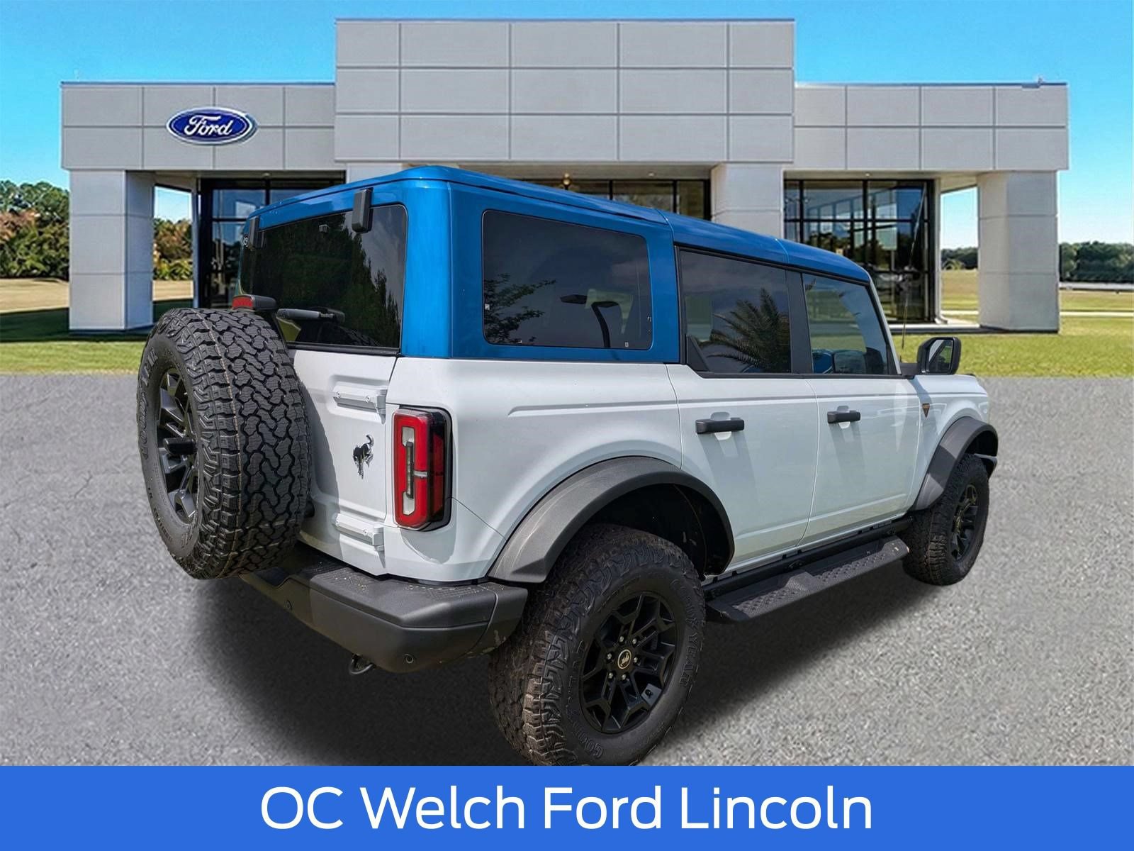 New 2026 Ford Bronco Badlands AWD/4WD image 2