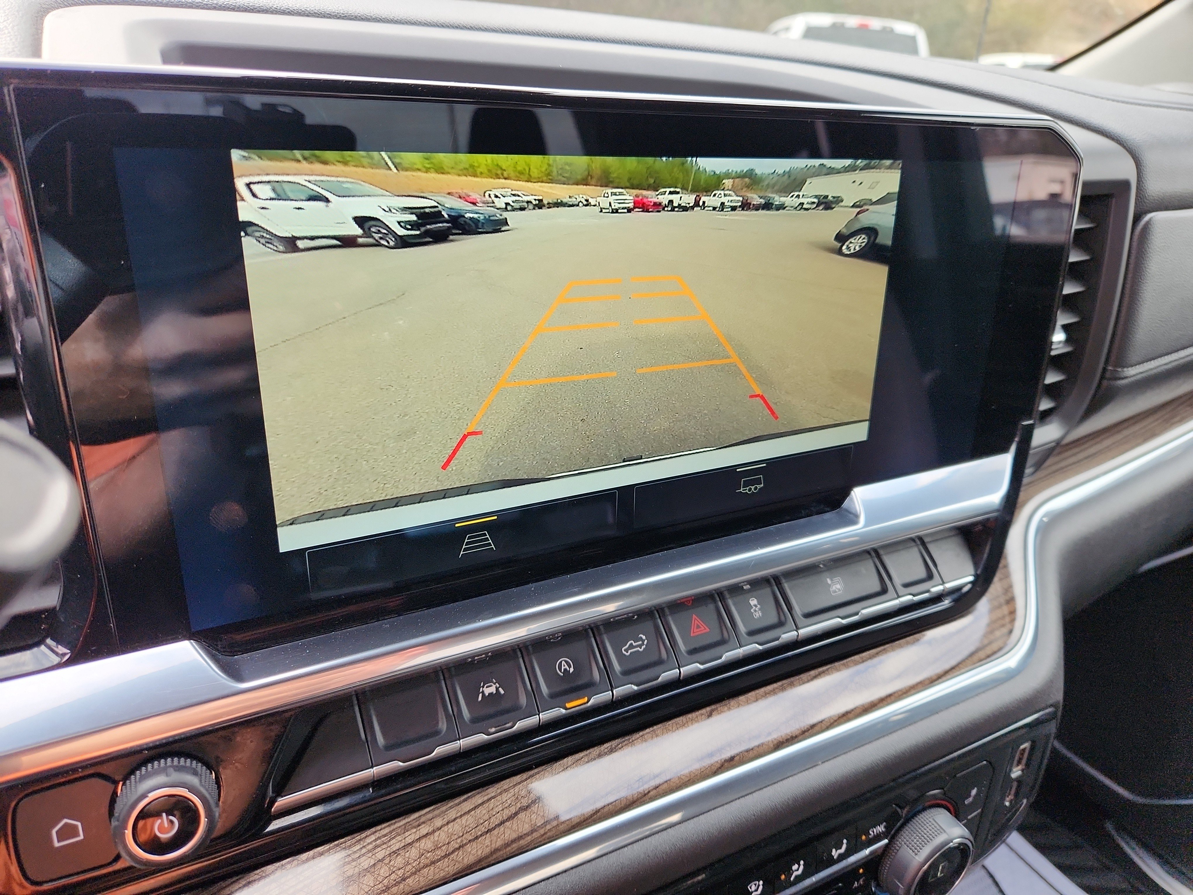 Used 2025 Chevrolet Silverado 1500 LT image 34