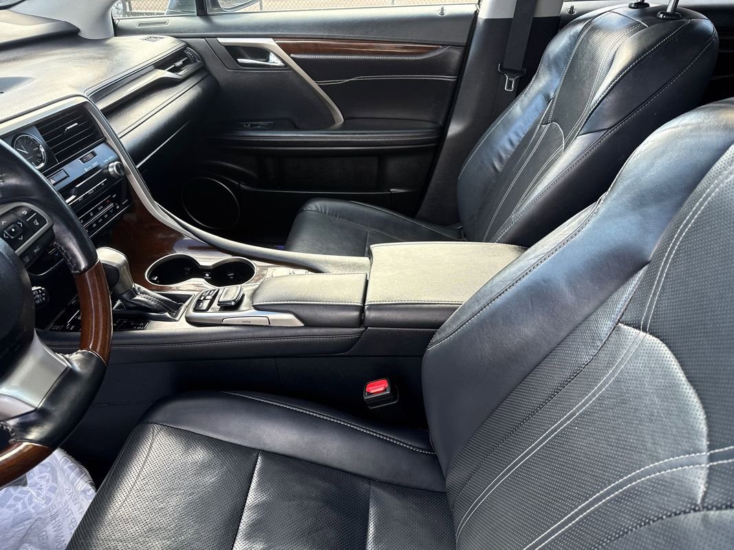 Used 2019 Lexus RX 450h AWD image 17