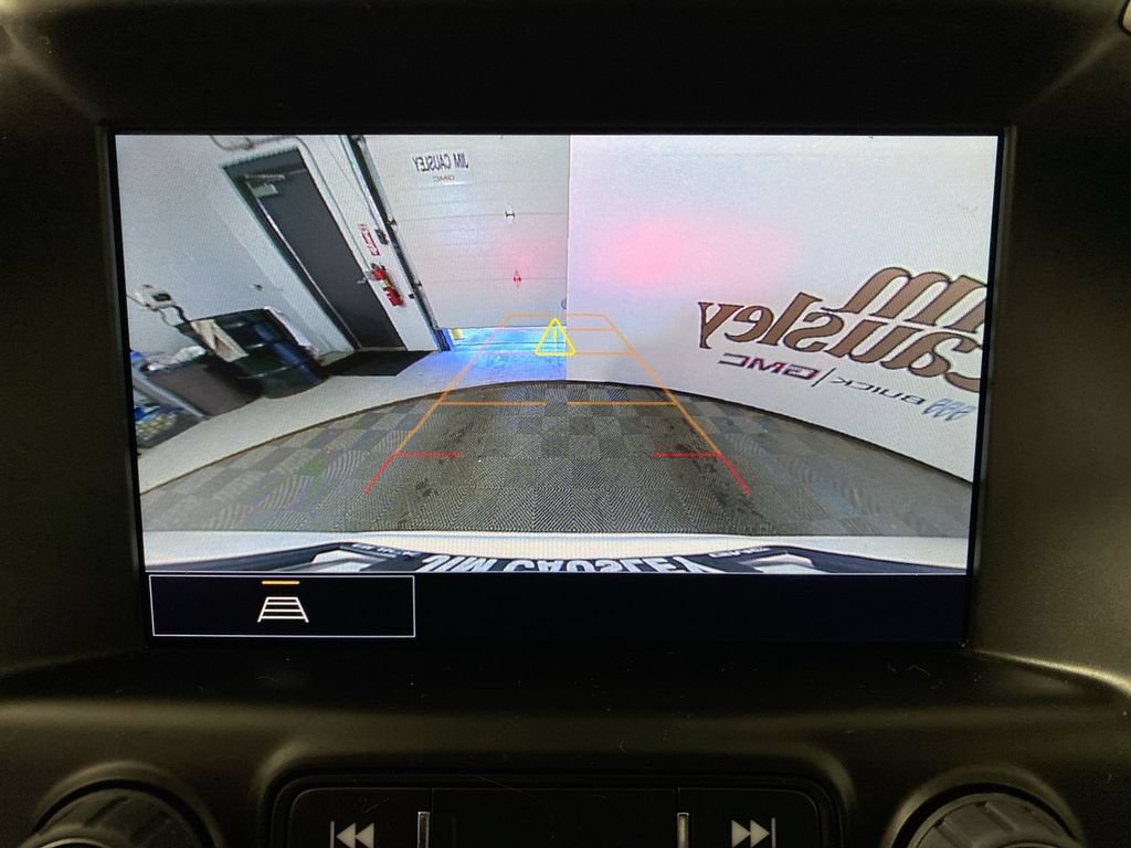 Certified 2023 GMC Terrain SLE w/ Driver Convenience Package AWD/4WD image 17