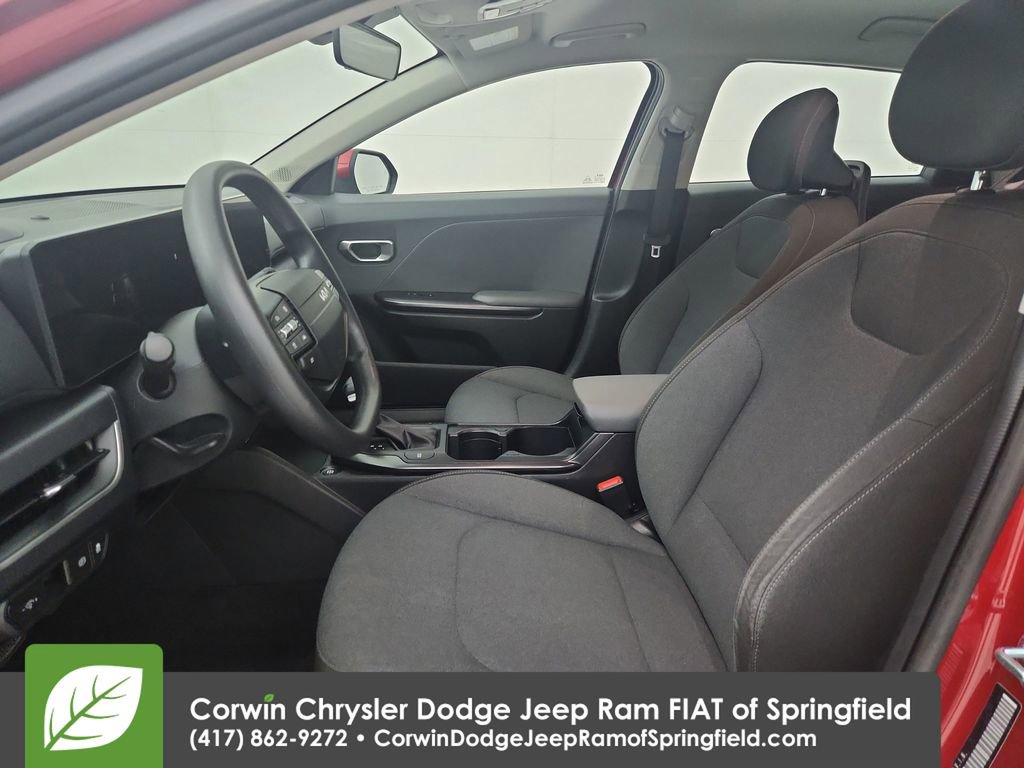 Used 2025 Kia K4 FWD image 18