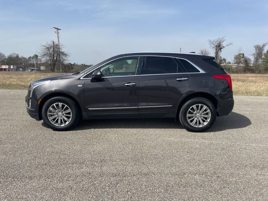 Used 2019 Cadillac XT5 Luxury w/ Advanced Security Package image 2
