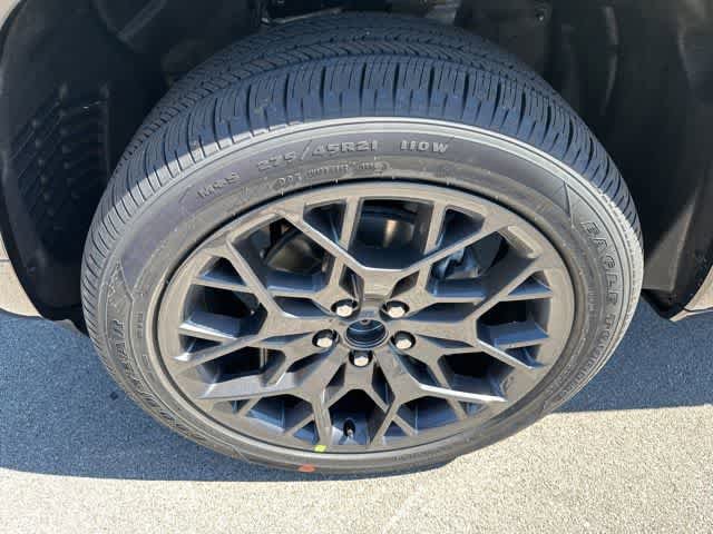 New 2026 Jeep Grand Cherokee Summit w/ Obsidian Package AWD/4WD image 3
