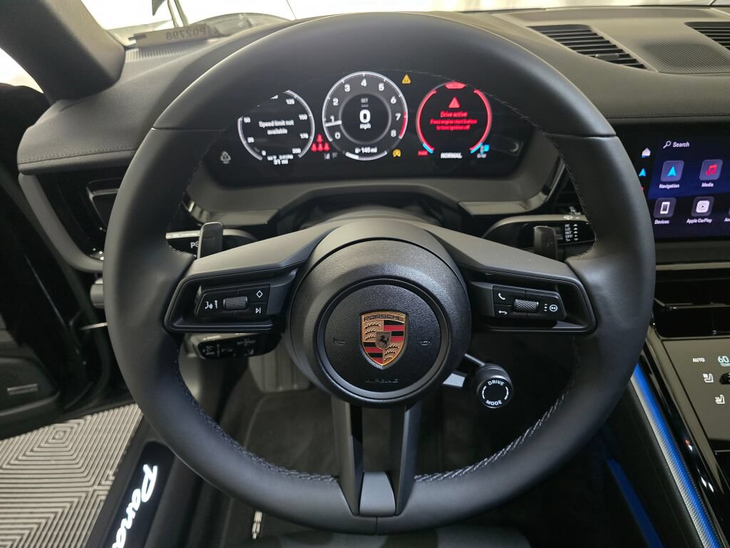 New 2026 Porsche Panamera 4 AWD/4WD image 15