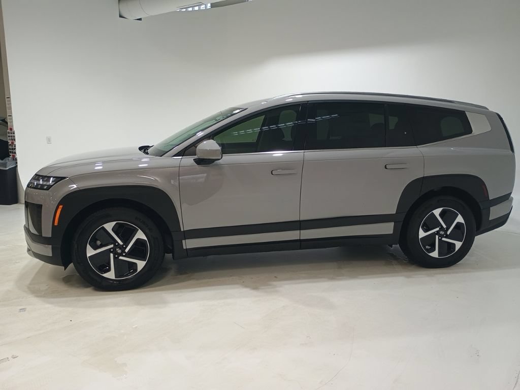 New 2026 Hyundai Ioniq 9 SE AWD/4WD image 4