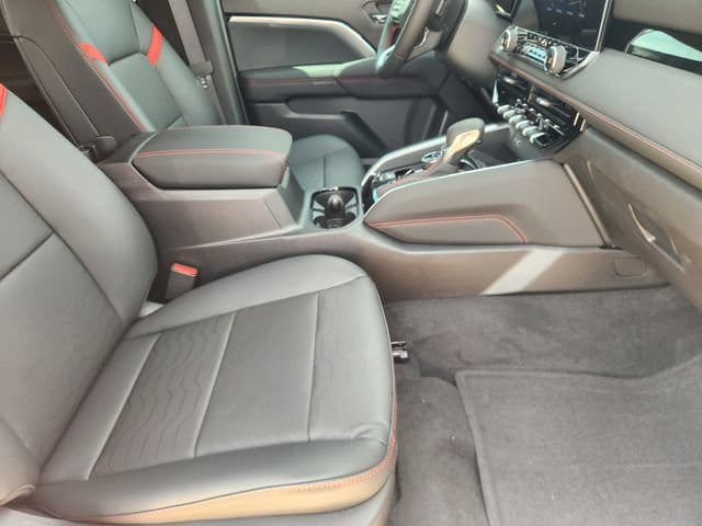 New 2026 Chevrolet Colorado Z71 w/ Technology Package AWD/4WD image 12