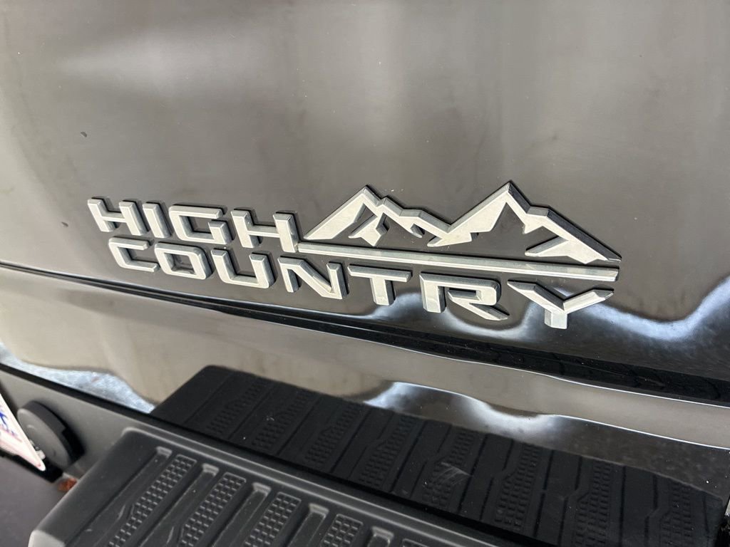 Used 2021 Chevrolet Silverado 1500 High Country w/ Technology Package image 33