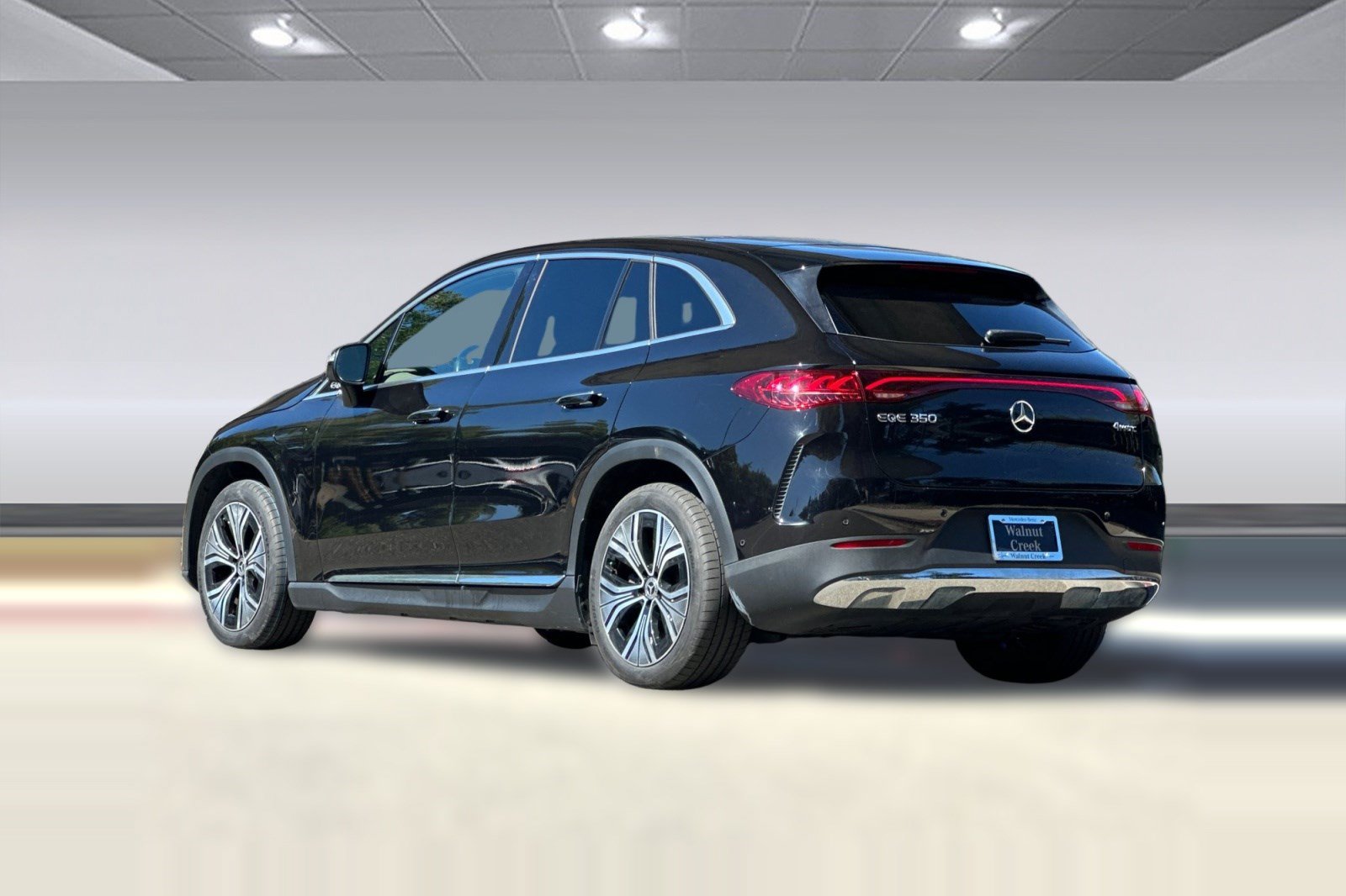 Used 2023 Mercedes-Benz EQE 350+ 4MATIC SUV image 3
