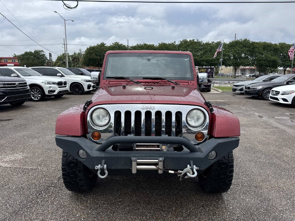 Used 2013 Jeep Wrangler Unlimited Rubicon w/ Connectivity Group AWD/4WD image 2