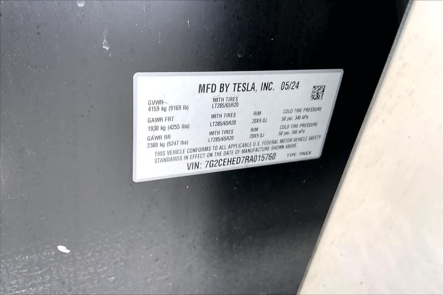 Used 2024 Tesla Cybertruck AWD Crew Cab image 20