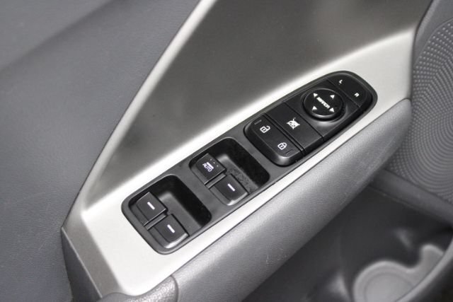 Used 2019 Kia Niro LX FWD image 9