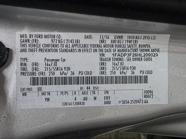 Used 2017 Ford Focus SE FWD image 8