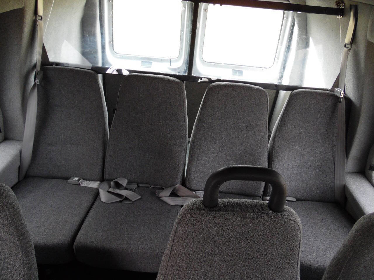 Used 2004 Ford E-250 and Econoline 250 Extended image 22