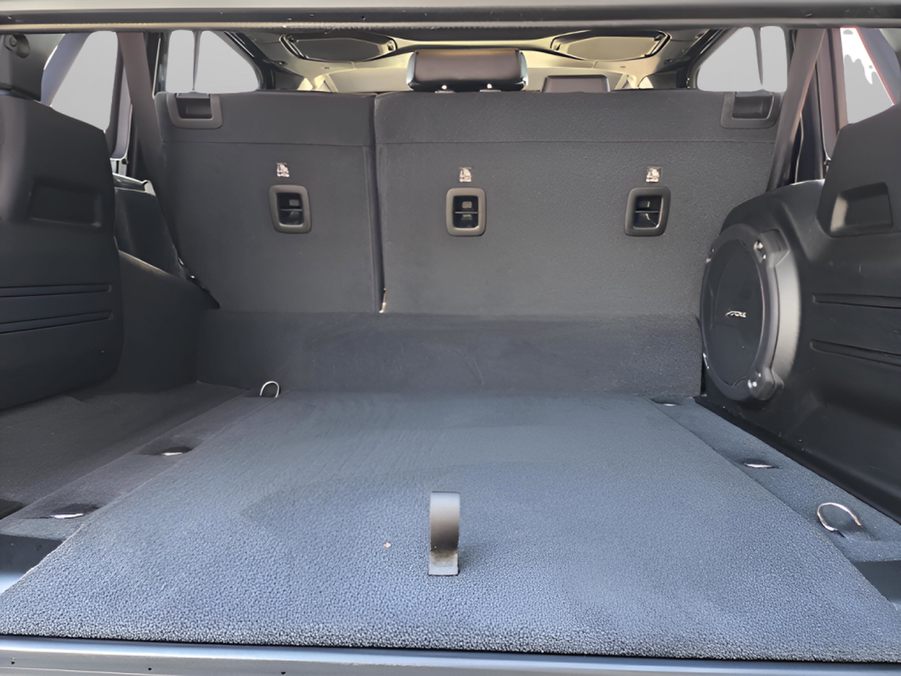 Used 2023 Jeep Wrangler Sahara w/ Cold Weather Group image 33