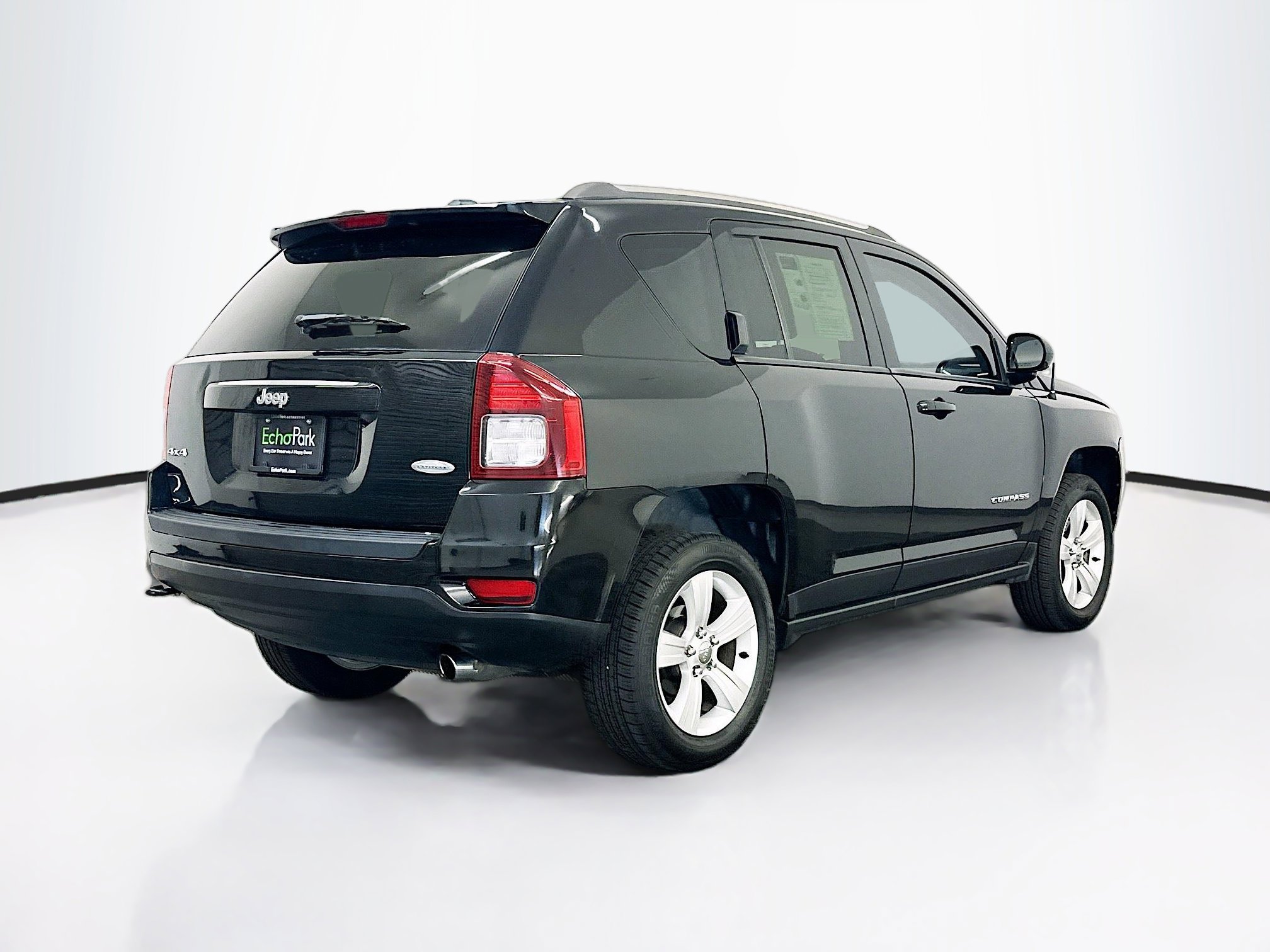Used 2014 Jeep Compass Latitude AWD/4WD image 9