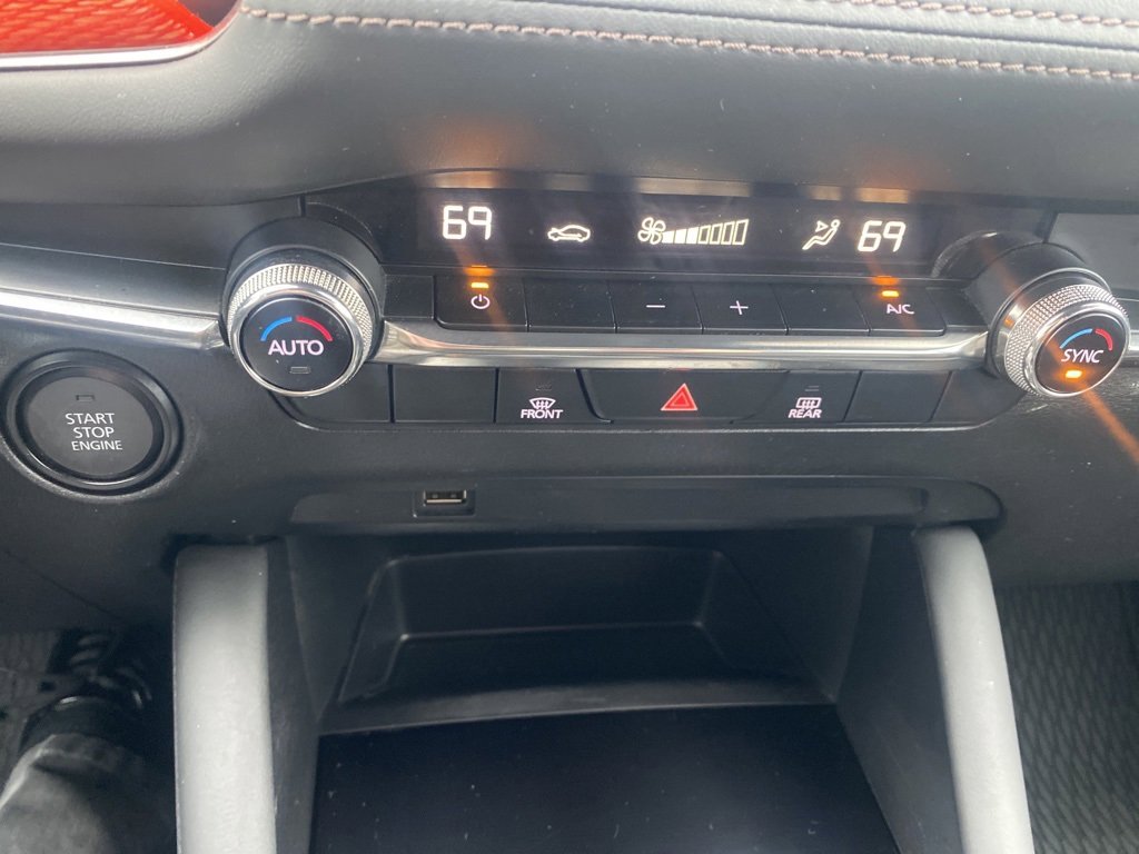 Used 2019 MAZDA MAZDA3 Hatchback image 10