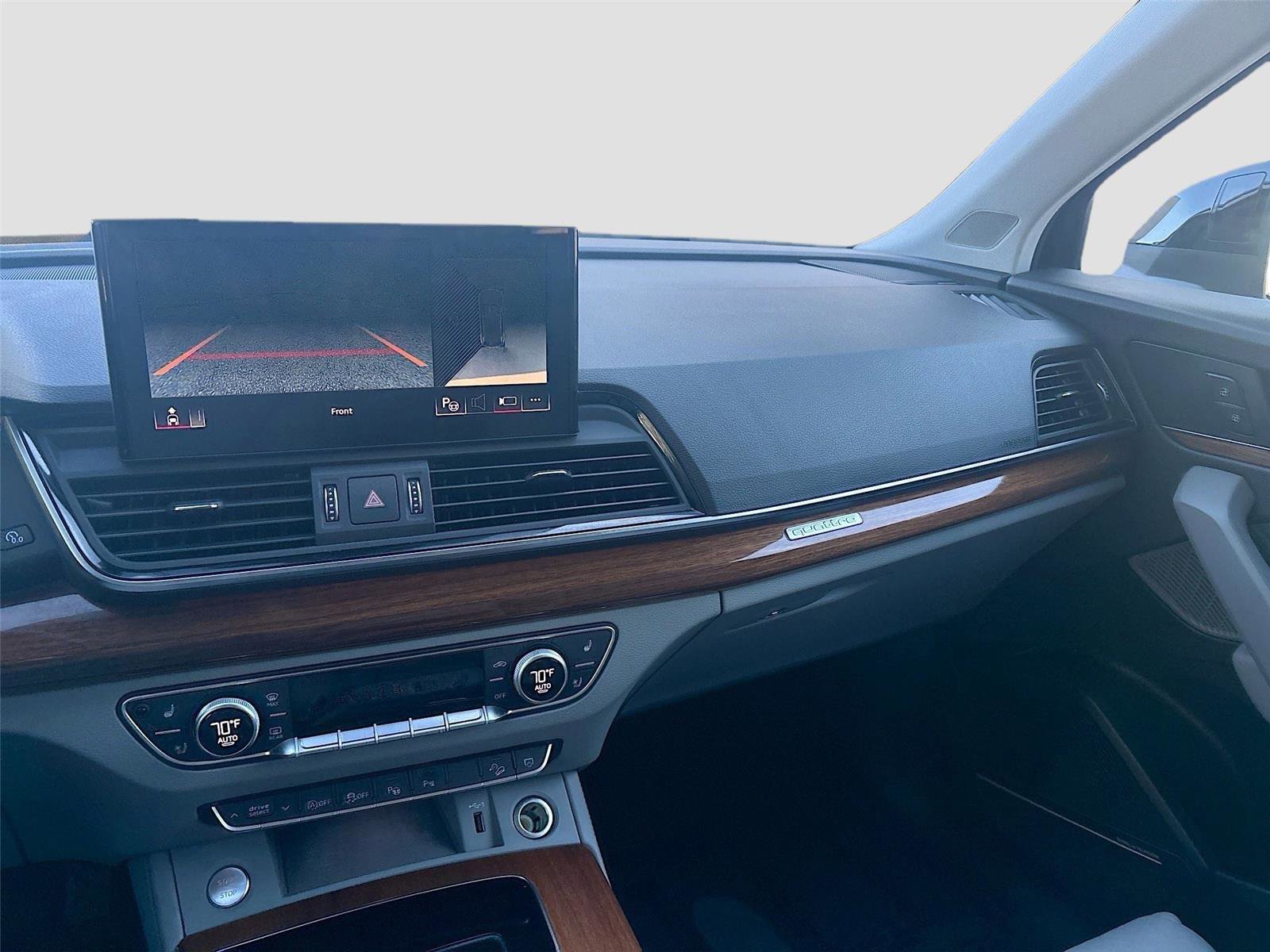 Used 2022 Audi Q5 2.0T Prestige w/ Prestige Package image 27